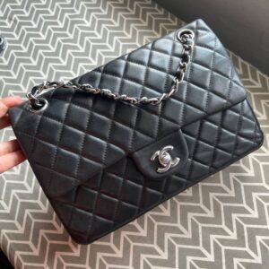 Chanel 25 Classic